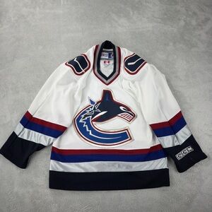 CCM Vintage Vancouver Canucks Hockey Jersey Youth Small